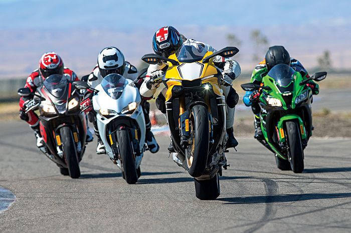 Ilustrasi superbike berbagai merek