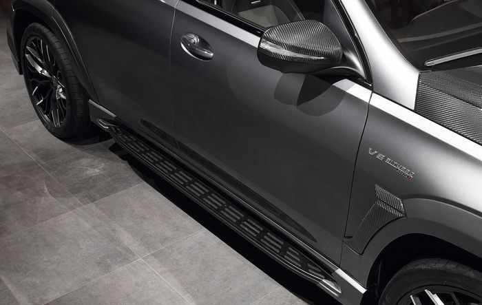 Tampilan samping modifikasi Mercedes-AMG GLS 63 garapan Larte Design