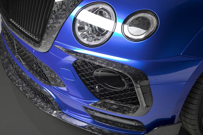 Spoiler lips dan garnish pada Bentley Bentayga Bluerion Edition