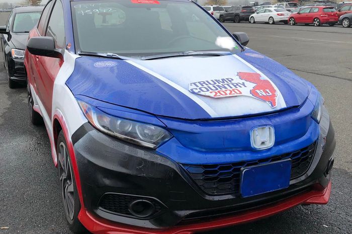 Honda HR-V tampil mencolok ikutan kampanye Donald Trump