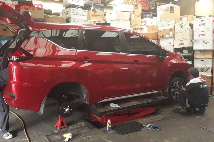 proses riset dan pengukuran suspensi Mitsubishi Xpander