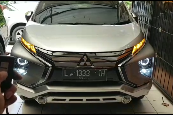 headlight custom pada Mitsubishi Xpander