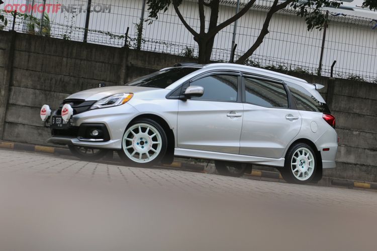 Foto 67+ Modifikasi Mobilio Ring 17 Gratis Terbaru