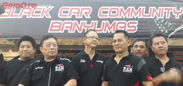 Kumpul bareng Black Car Community