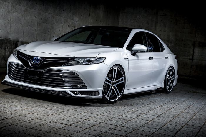 Modifikasi Toyota Camry terbaru dari M'z Speed