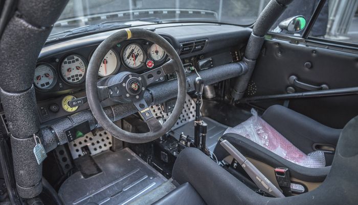 Tampilan kabin Porsche 911 RWB pertama garapan Akira Nakai