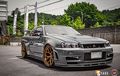 Nissan GT-R R34 Dibikin Perlente Dengan Pelek Vossen Plus Kit Karbon