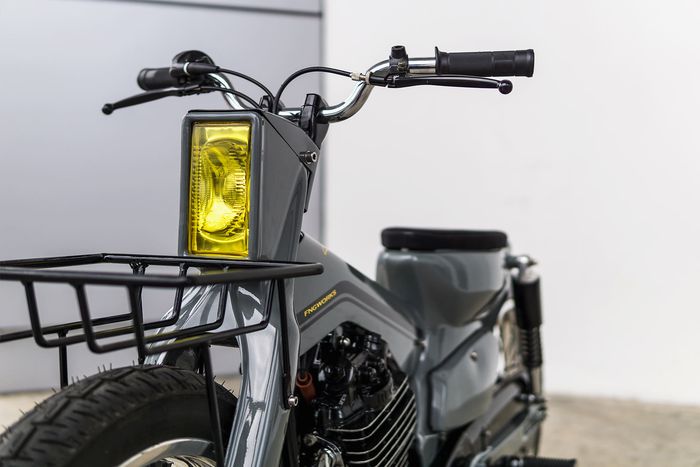 Headlamp yang terinspirasi dari Honda Benly