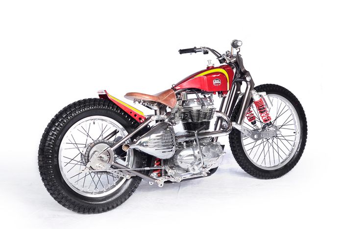 Tangkinya terinspirasi dari vintage motocross