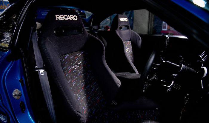 Tampilan kabin restomod Toyota MR2 asal Thailand