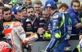 Musim 2018, Valentino Rossi Gigit Jari, Gajinya Kalah Dari Marc Marquez