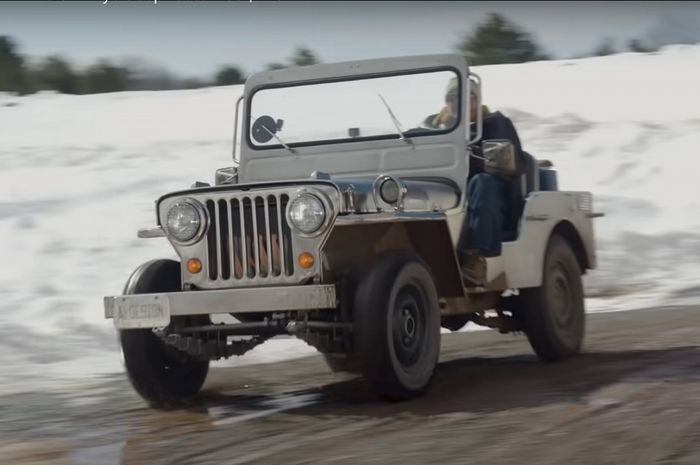 Restomod Jeep Willys cangkok motor listrik buatan Tesla