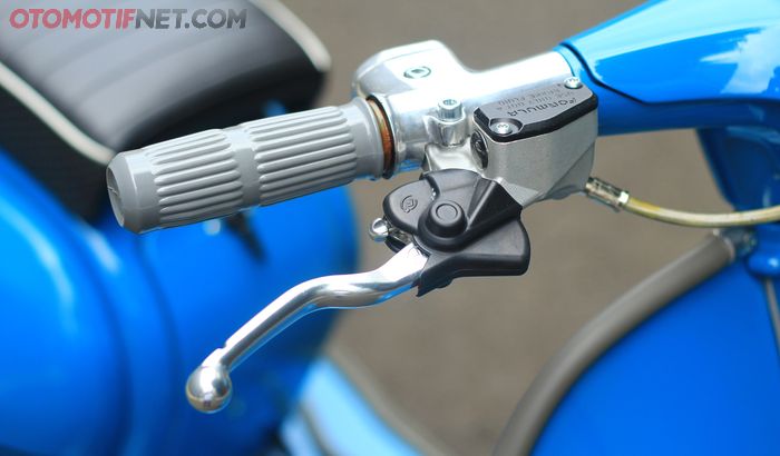 Master rem Formula banyak dipakai motor SE, jadi yang pertama aplikasi di Lambretta nih