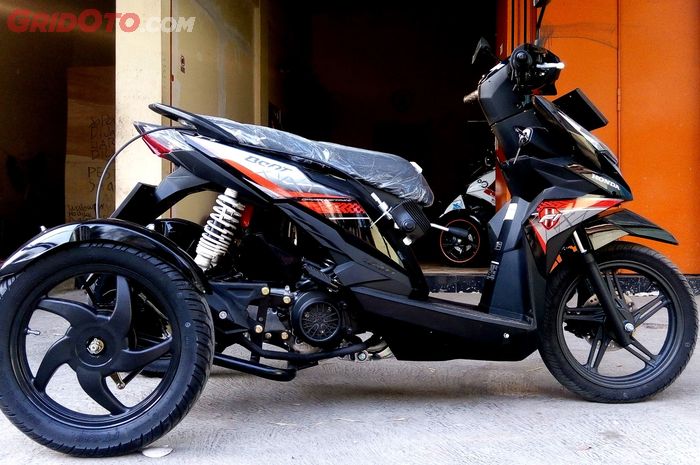 Delta trike buatan RWIN Develompent yang dilengkapi gigi mundur