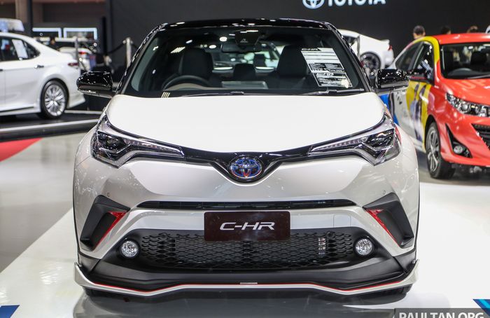 Tampilan depan modifikasi Toyota C-HR sporty
