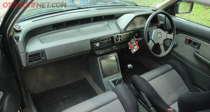 Interior Honda Civic Wonder Satrika. Rapi bikin betah liat