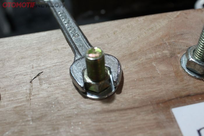 Baut selek terjadi karena cara memakai kunci yang salah