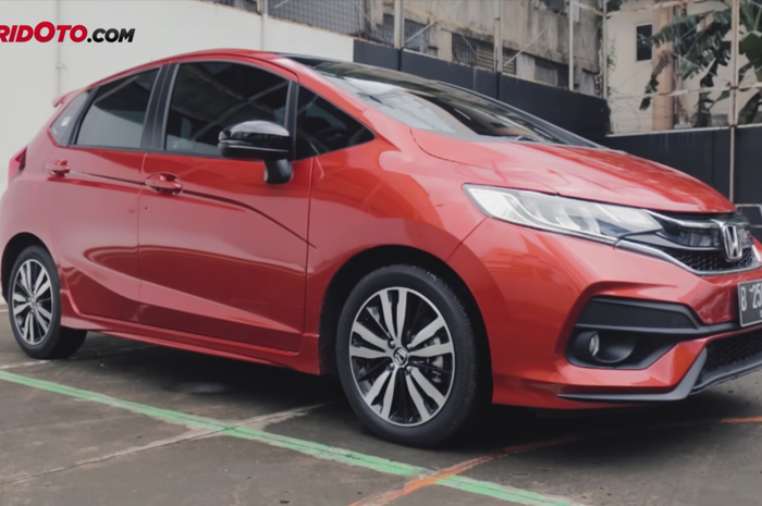 Ilustrasi. Fitur Honda Jazz RS tak sebanyak Toyota Yaris TRD Sportivo