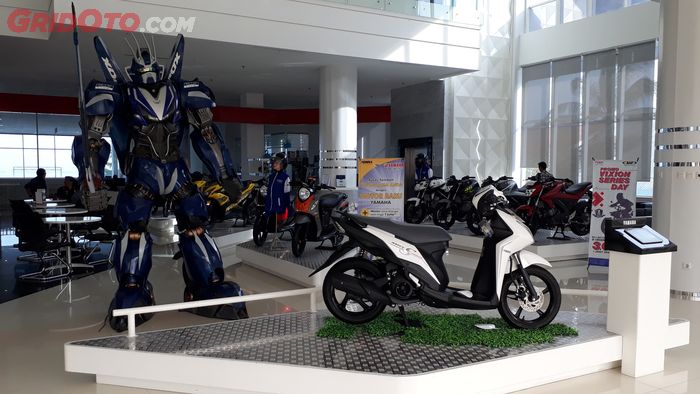 Ilustrasi suasana di dealer Yamaha