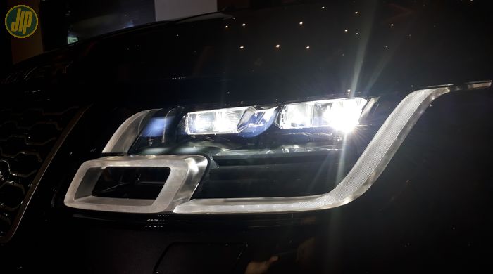 Range Rover sudah sematkan matrix LED di headlamp barunya