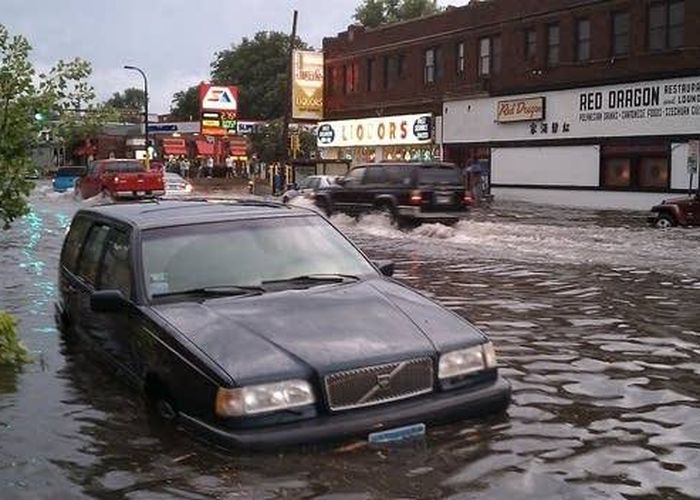 Volvo Rusak Akibat Banjir Ini Rekomendasi Bengkel Spesialisnya Di Jakarta Selatan - Gridotocom Volvo Rusak Akibat Banjir Ini Rekomendasi Bengkel Spesialisnya Di Jakarta Selatan - Gridotocom