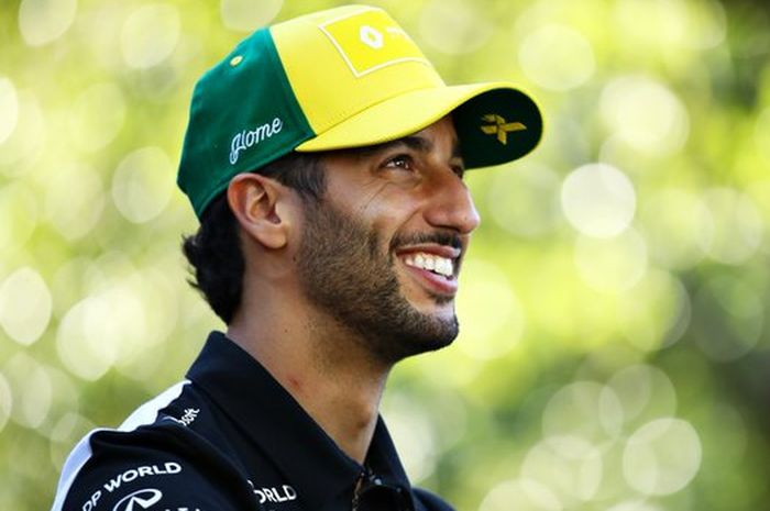 Dengan ditundanya F1 2020 hingga waktu yang belum ditentukan, Daniel Ricciardo bisa fokus latihan mempersiapkankondisi fisiknya