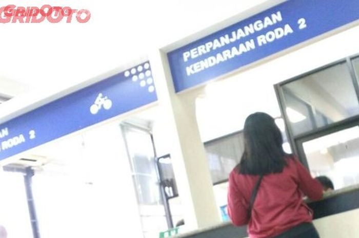 Ilustrasi perpanjang STNK