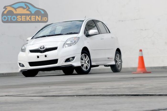 Harga Toyota Yaris Bakpao 2011 bekas