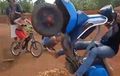 Niru Trail, Pengendara Vespa Libas Tanjakan dan Terbang, Posisi Jatuhnya Enggak Enak