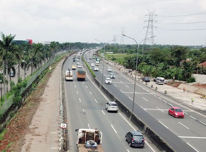 Ruas jalan Tol Jakarta-Merak