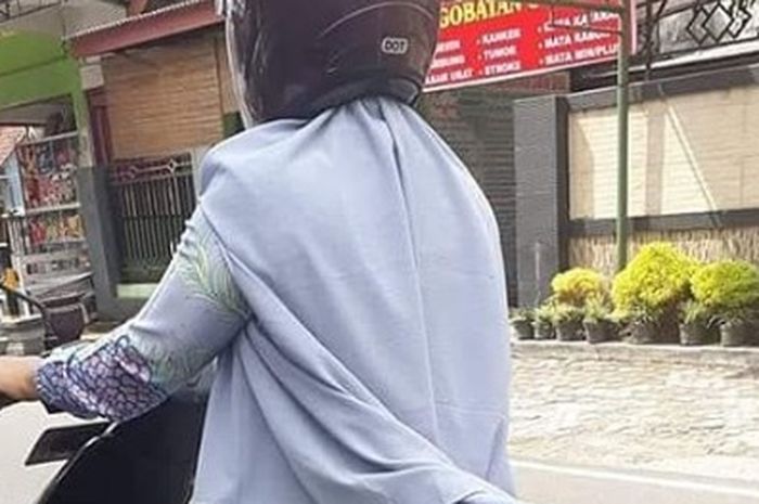 The power of emak-emak naik motor