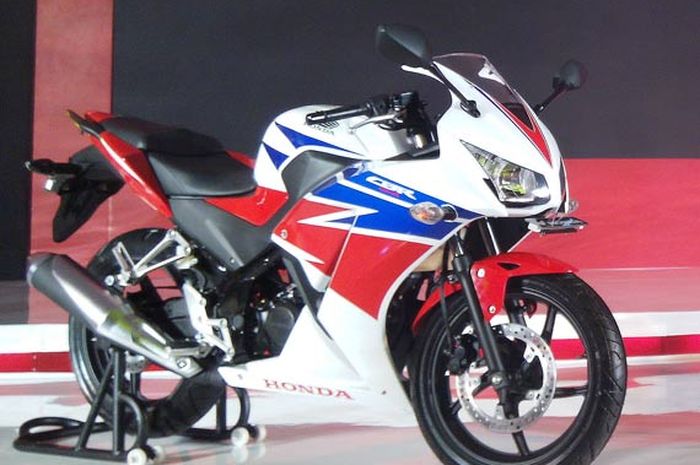 Honda CBR150R lokal K45