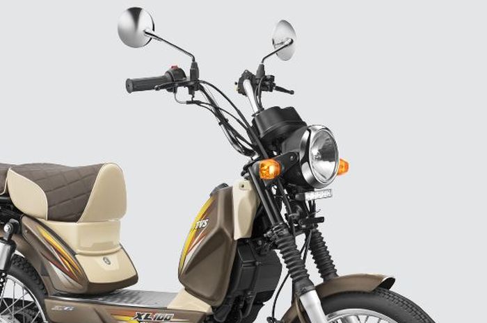 Harga motor baru TVS XL100 November 2023