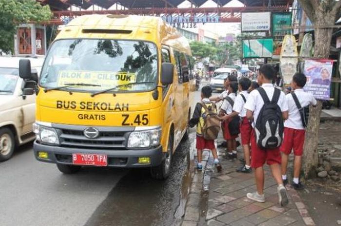Saat ini sudah ada 140 armada bus sekolah