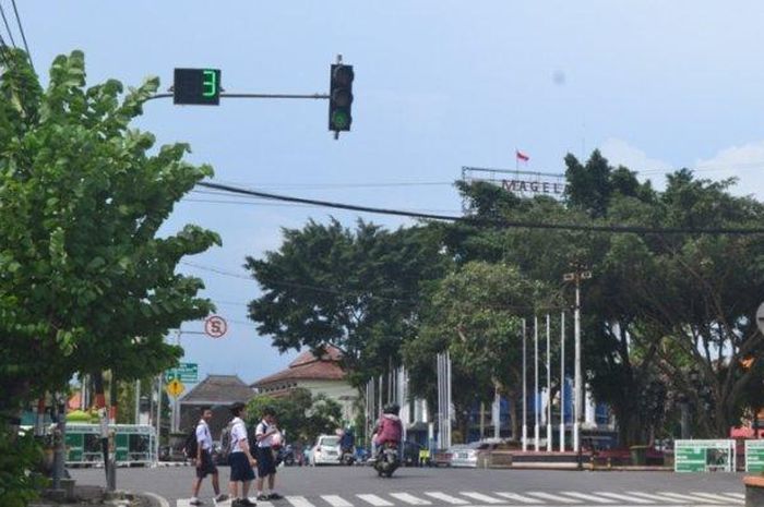 Ilustrasi lampu lalu lintas di Kota Magelang