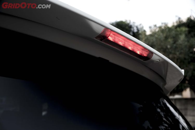 Lampu Rem Tambahan Kenapa Dipasang Di Tengah Dan Lebih Tinggi Gridoto Com