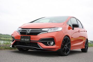 Obat Ganteng Honda Jazz GK5 Imbangi Gaya City Hatchback RS