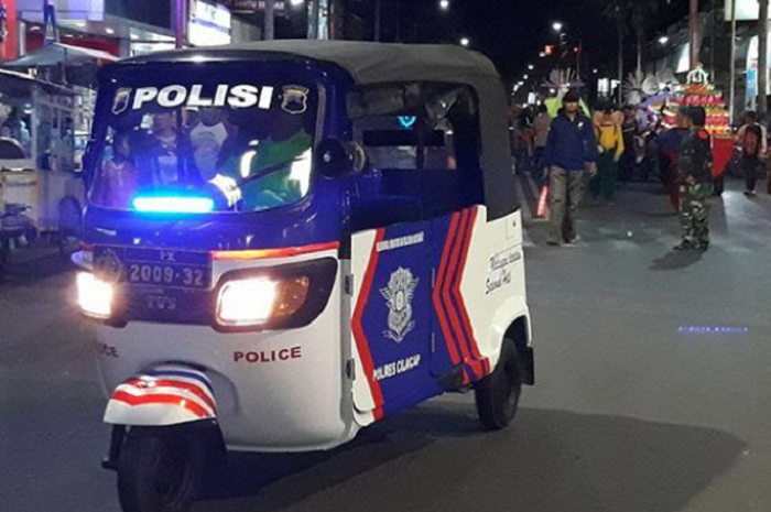TVS Kargo menjadi kendaraan patroli Satlantas Cilacap