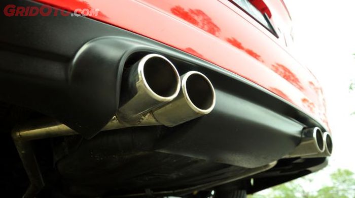Knalpot turut dicustom untuk menunjang penampilan sporty