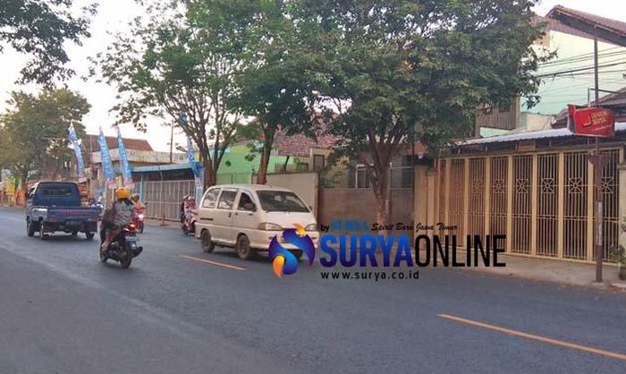 Marka jalan nasional Tulungagung-Trenggalek di Tulungagung diubah jadi warna kuning. 