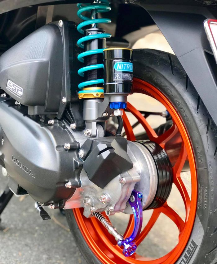 Shock belakang diganti dengan Nitron