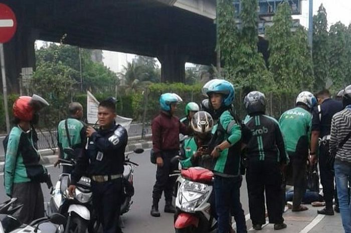 Suasana sesaat peristiwa penjambretan Warsilah di Jalan A Yani, Cempaka Putih, Jakarta Pusat