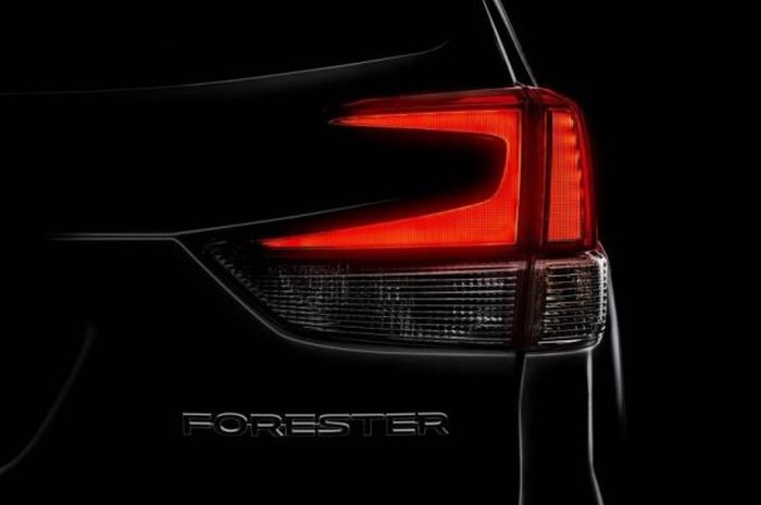 Siluet desain lampu belakang Subaru Forester 2018