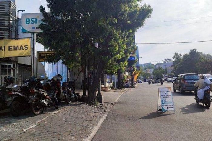 Lokasi kejahatan pecah kaca mobil , di Jalan Prof Hamka Ngaliyan, Kota Semarang, Kamis (28/7/2022).