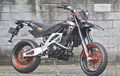 Modifikasi Yamaha Scorpio Supermoto, Ogah Ketularan Bule 
