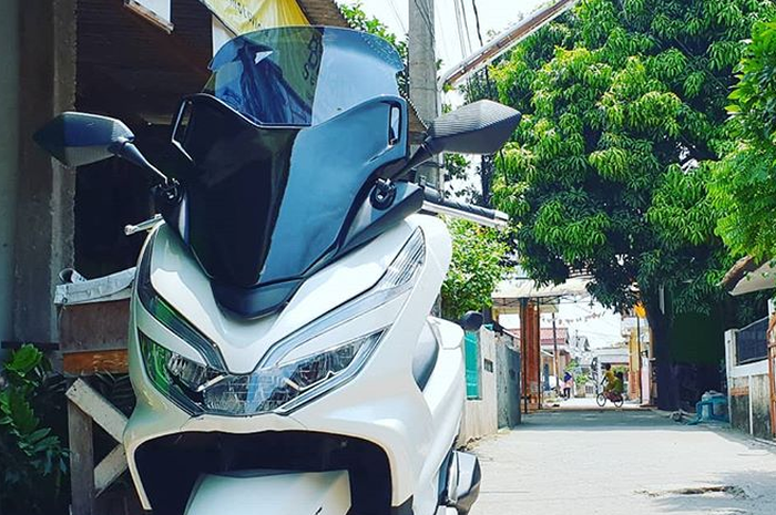 Tampilan Honda PCX dengan cover baby Forza