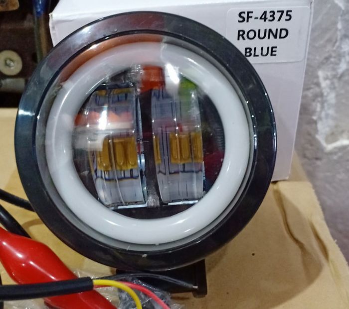 Ilustrasi foglamp LED daymaker.