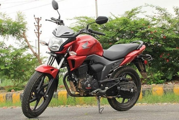 Honda CB Trigger menggunakan mono sok