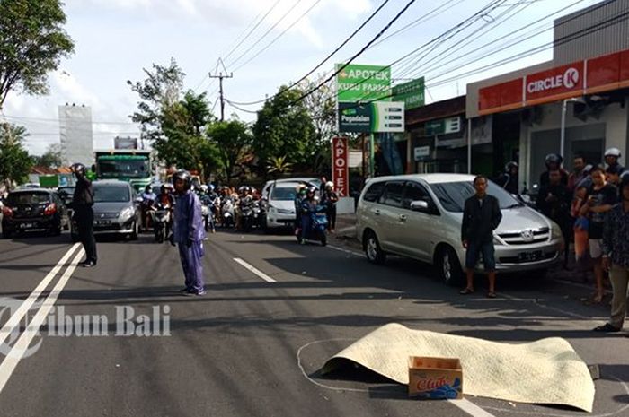 Seorang pengendara motor tewas setelah tersambar truk