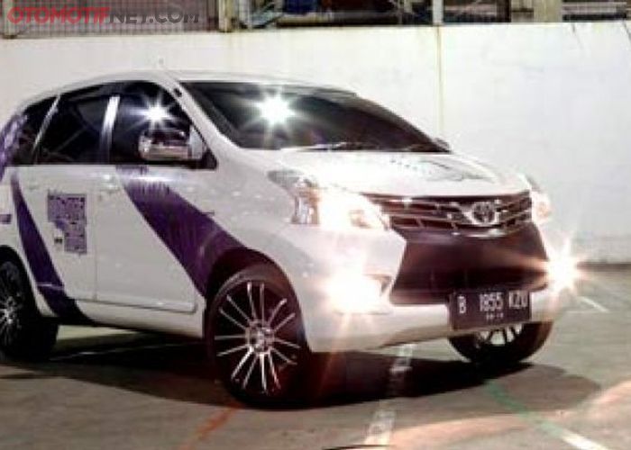 Gambar 98+ Modifikasi Stiker Mobil Avanza Putih Gratis